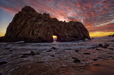 Pfeiffer-Beach-keyhole-sunset.jpg